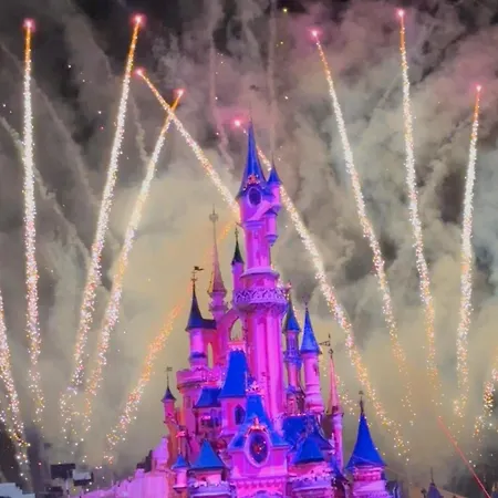 Easy Check-in 8 Mins Disneyland 35 Mins Paris Free Starbucks Coffee Parking Wifi Apartamento *